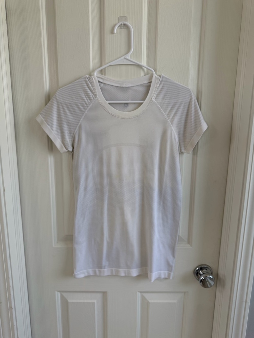 Lululemon active top - flawed*